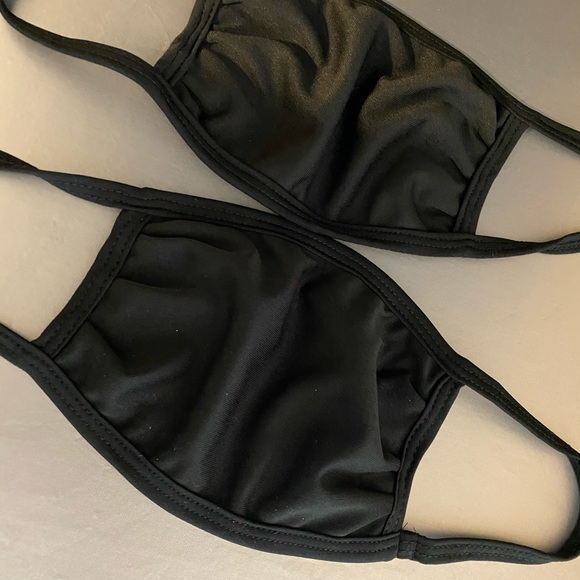 12 Masks - Picture 1 of 1